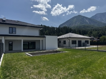 Stilvolle Doppelhaushälfte mit Pool, Designküche und Wohlfühlambiente, 9170 Ferlach, Doppelhaushälfte
